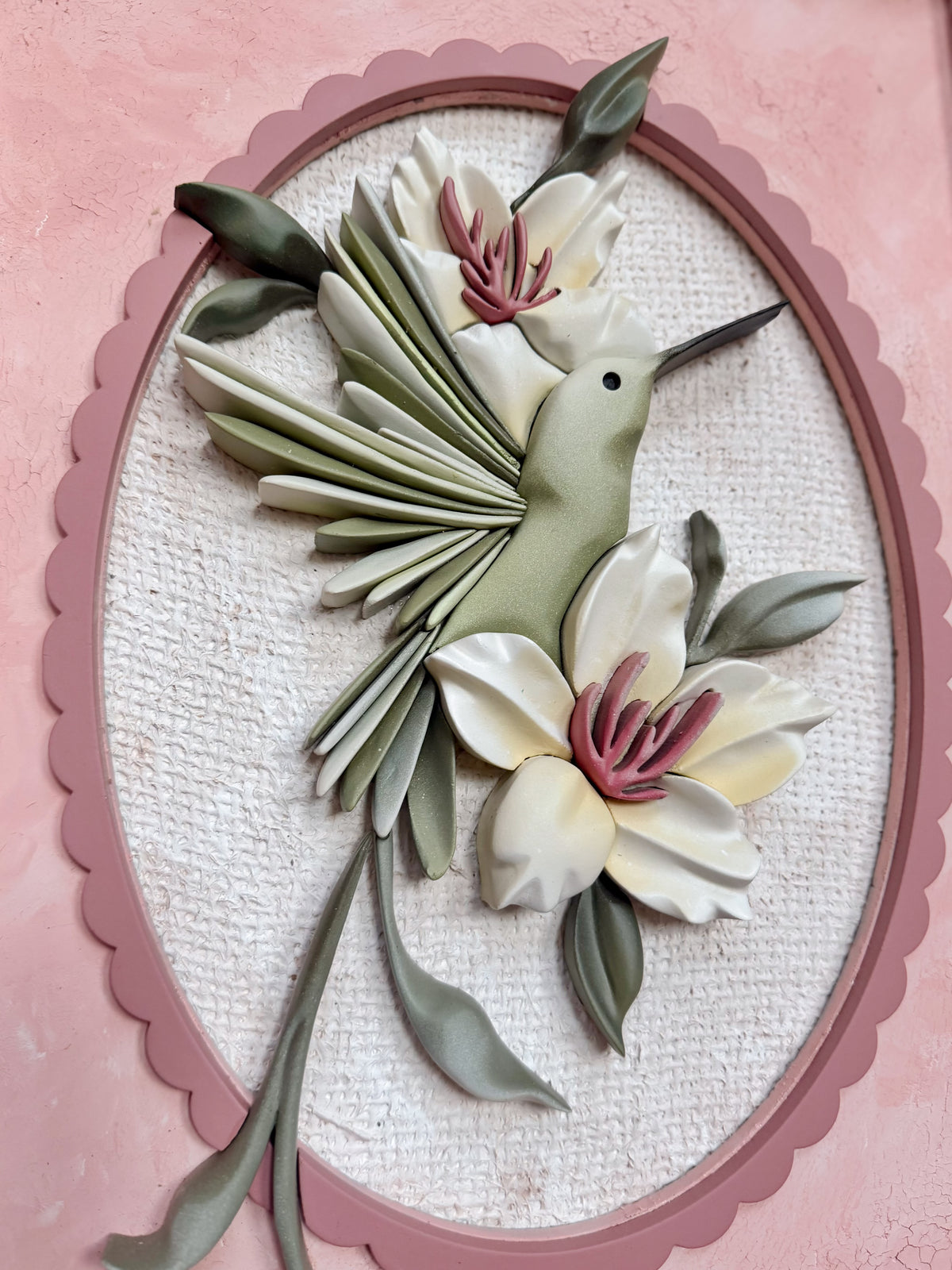 Scalloped Hummingbird Floral
