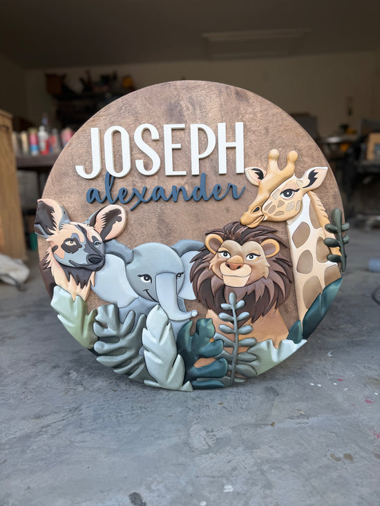 Joseph Alexander Safari Round with 4 animals and leaves 